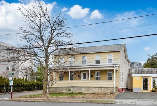 158 Adams St, Newton, MA, 02458-1391 | Card Image
