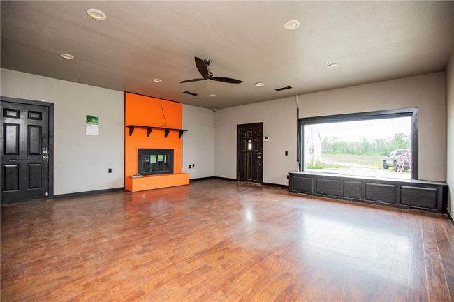 706 S Main St, Home with 0 bedrooms, 0 bathrooms and 10 parking in Cave Springs AR | Image 7