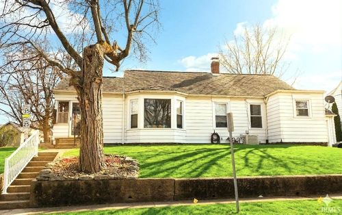 415 E William St, Washington, IN, 47501-2057 | Card Image
