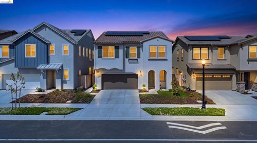 2225 Delta View Ave, Sacramento, CA, 95832-8039 | Card Image