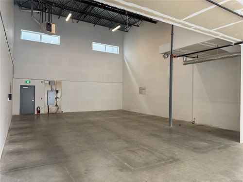 102-1885 Boxwood Rd, Nanaimo, BC, V9S5X9 | Card Image