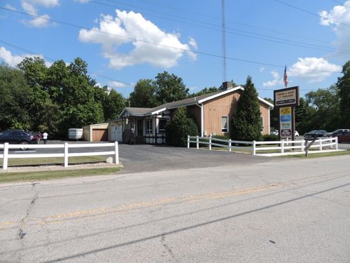 457 S Campbell St, Valparaiso, IN, 46385 | Card Image