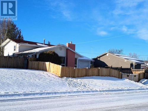 257 Centennial Dr, Mackenzie, BC, V0J2C0 | Card Image