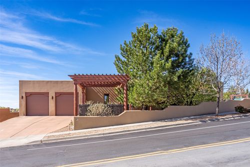 97 Avenida Aldea, Santa Fe, NM, 87507 | Card Image