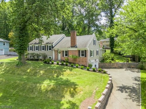 6 Sharon Rd, Springfield, NJ, 07081-3723 | Card Image