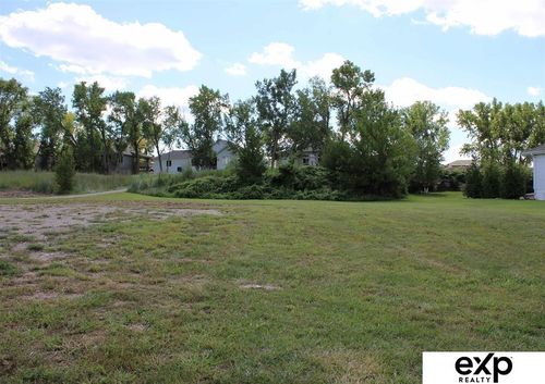 1301 Fairway Cir, Ashland, NE, 68003-6214 | Card Image