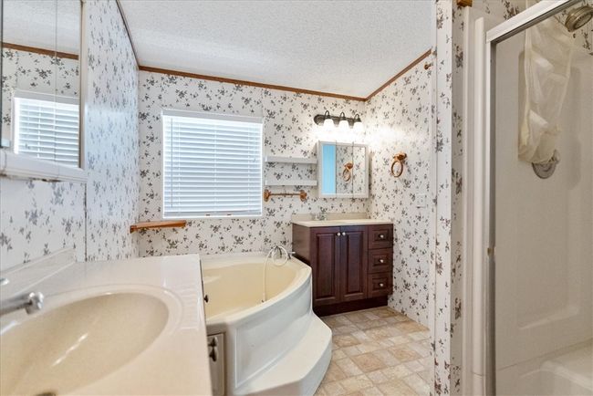 6032 Sundance Cir, House other with 5 bedrooms, 3 bathrooms and 2 parking in Mathis TX | Image 23