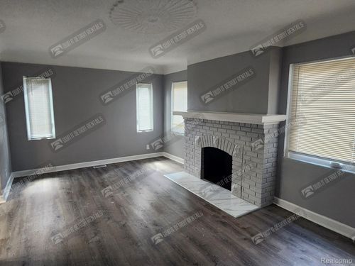 13944 Mansfield St, Detroit, MI, 48227-1722 | Card Image