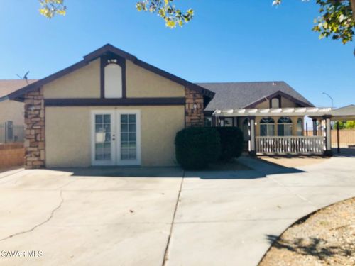 511 E Ivesbrook St, Lancaster, CA, 93535-2669 | Card Image