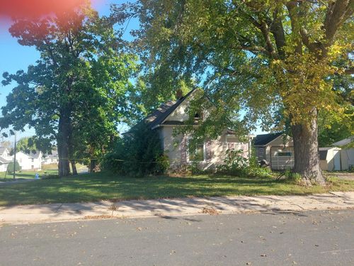 512 Park Ave, Goodhue, MN, 55027-9116 | Card Image