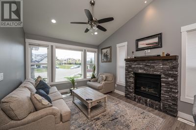 1218 Orizaba Crt, House other with 5 bedrooms, 5 bathrooms and null parking in Prince George BC | Image 3