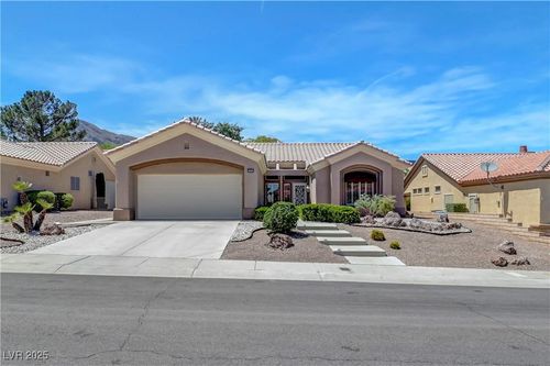 2805 Hanging Rock Dr, Las Vegas, NV, 89134-7319 | Card Image