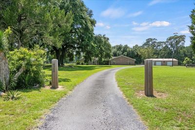 8300 Century Oaks Ln, House other with 3 bedrooms, 2 bathrooms and null parking in Silsbee TX | Image 2