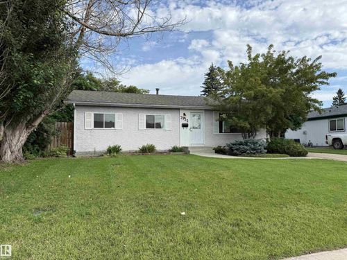 7922 97 Ave, Fort Saskatchewan, AB, T8L3G6 | Card Image