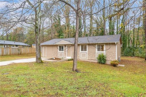 3368 Lincolndale Ct, Ellenwood, GA, 30294-1314 | Card Image