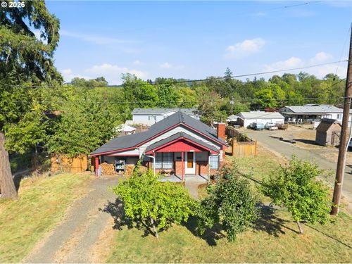 221 Walnut St, Independence, OR, 97351-2028 | Card Image