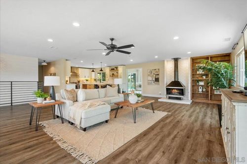 20809 Viento Valle, Escondido, CA, 92025 | Card Image