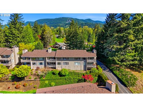 68658 E Bowmans Cir, Welches, OR, 97067-0240 | Card Image