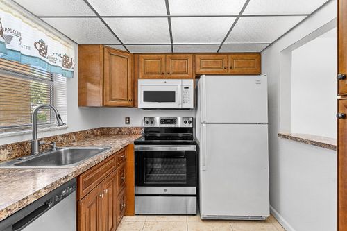 305-9855 Sandalfoot Blvd, Boca Raton, FL, 33428-6633 | Card Image