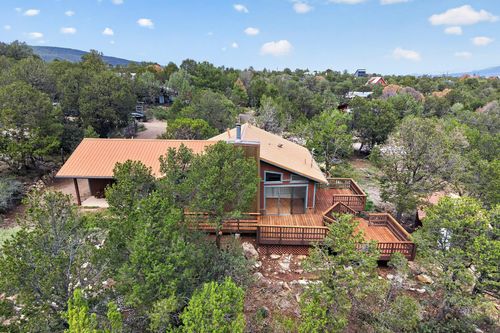 4 Oak Pl, Cedar Crest, NM, 87008-9438 | Card Image