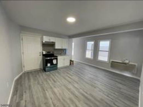 2br-107 Highland St, Paterson, NJ, 07524-1908 | Card Image