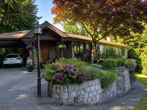 785 Anderson Cres, West Vancouver, BC, V7T1S4 | Card Image