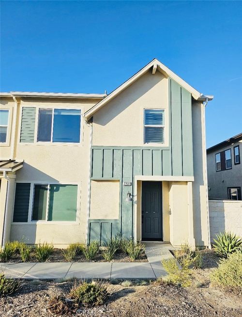 27637 Ensemble Pl, Valencia, CA, 91381-2009 | Card Image