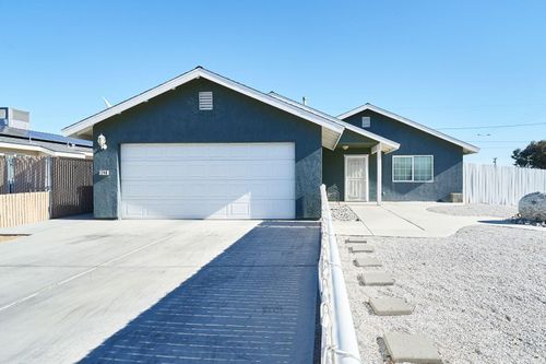 1240 S Mccall St, Ridgecrest, CA, 93555-7512 | Card Image