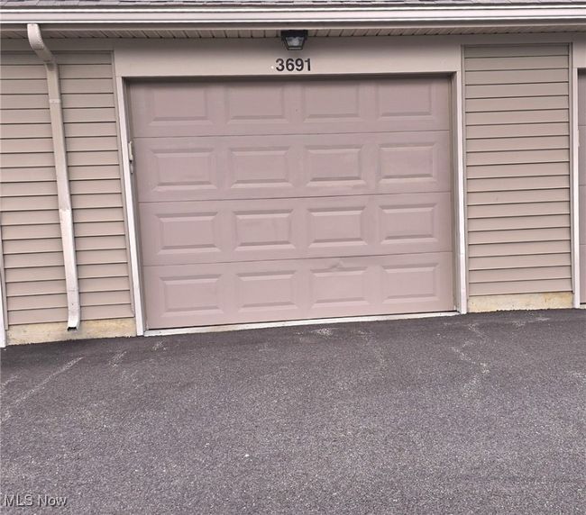 View of garage | Image 27