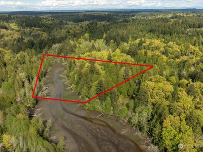 Over Ten acres for pristine property at the very end of Dutcher's Cove. | Image 1