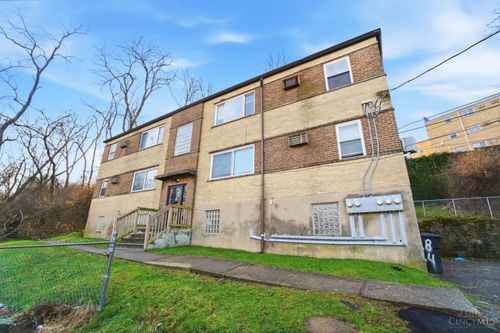 2824 Westknolls Ln, Cincinnati, OH, 45211 | Card Image