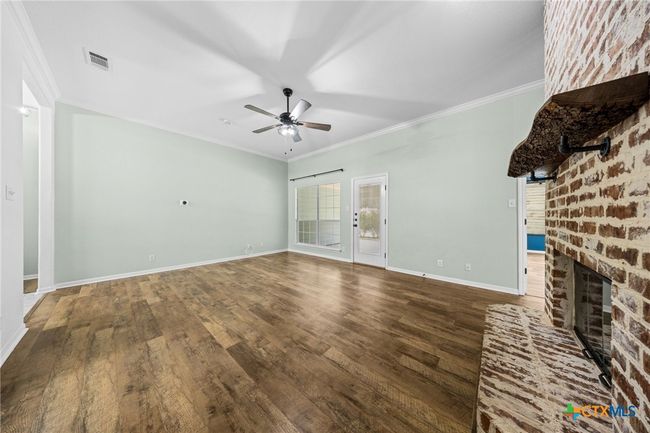 Living 1 | Image 6