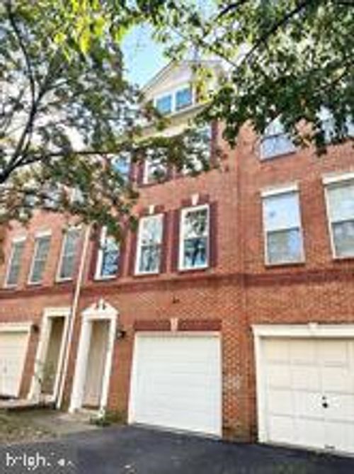 1120 S Monroe St, Arlington, VA, 22204-4217 | Card Image