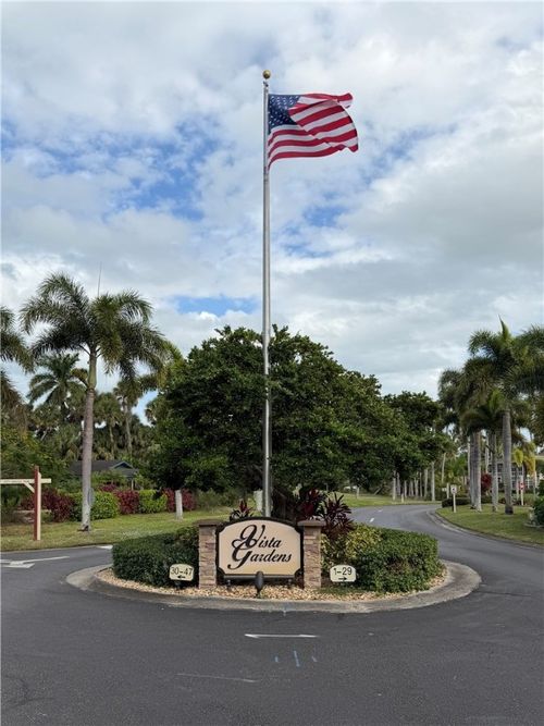 apt-101-12 Vista Gardens Trl, Vero Beach, FL, 32962-1712 | Card Image