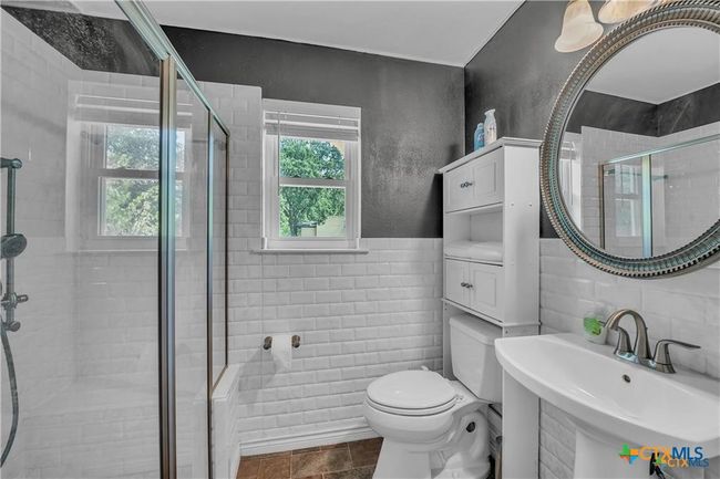 404 Oak St, House other with 3 bedrooms, 2 bathrooms and null parking in Copperas Cove TX | Image 14