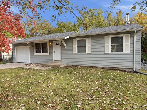 1326 Ramona Ln, Saint Charles, MO, 63304-6719 | Card Image