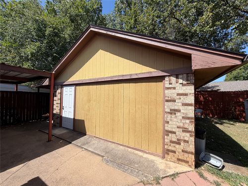 b-801 Midcreek Dr, Euless, TX, 76039-3420 | Card Image