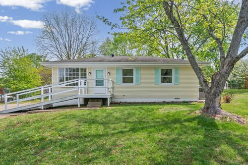 206 Crest Dr, Hopkinsville, KY, 42240-5146 | Card Image