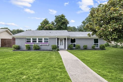 3236 Merrell Rd, Dallas, TX, 75229-5033 | Card Image