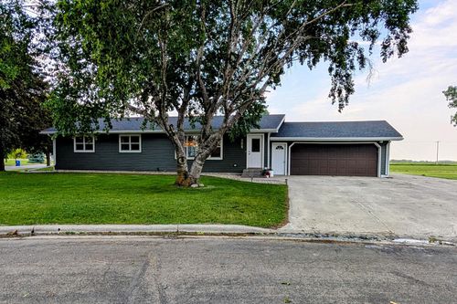 308 9th Ave, Clarkfield, MN, 56223-1206 | Card Image