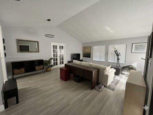 3931 Sw 84th Ter, Davie, FL, 33328-2930 | Card Image