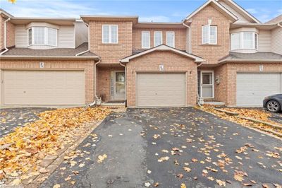 22 Fairhaven Dr, Townhouse with 3 bedrooms, 2 bathrooms and 5 parking in Stoney Creek ON | Image 1