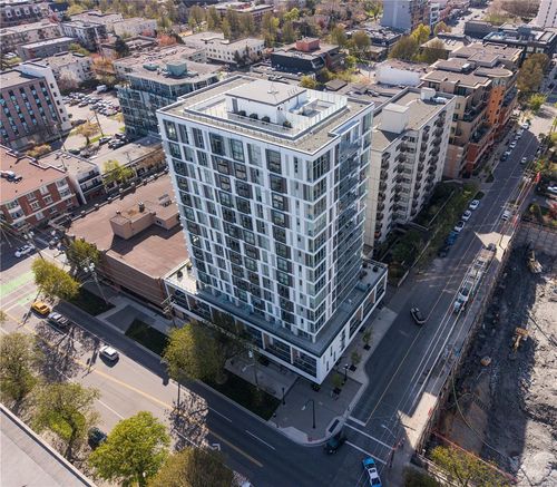 808-1097 View St, Victoria, BC, V8V0G9 | Card Image
