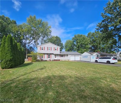 View of front of home featuring a front lawn | Image 1