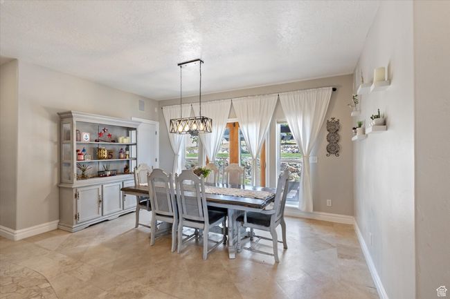 Dining space | Image 9