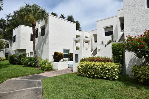 110-5170 Marsh Field Ln, SARASOTA, FL, 34235-7028 | Card Image
