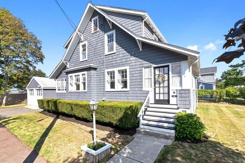 17 Coolidge St, Stoneham, MA, 02180-2540 | Card Image