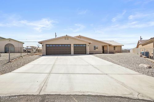 945 San Juan Ln, Lake Havasu City, AZ, 86403-3170 | Card Image