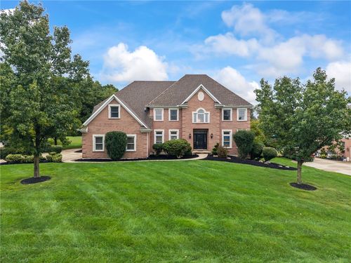 1939 Fountain View Dr, Dayton, OH, 45414-2082 | Card Image