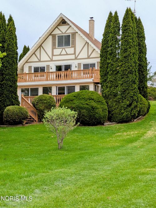 424 Seneca Dr, Montpelier, OH, 43543-9442 | Card Image